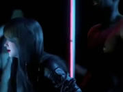 kecantikan dan pria kulit hitam menari